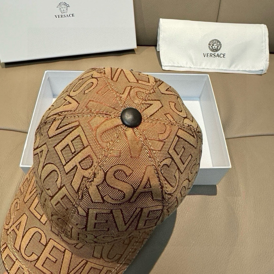 爆款出货！配包装布袋，VERSACE(范思哲)新款原单棒球帽，1:1开模订制，原版专柜布料+头层牛皮，贴
