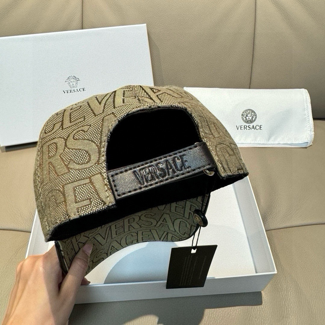 爆款出货！配包装布袋，VERSACE(范思哲)新款原单棒球帽，1:1开模订制，原版专柜布料+头层牛皮，贴