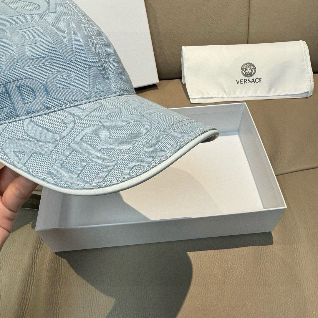 爆款出货！配包装布袋，VERSACE(范思哲)新款原单棒球帽，1:1开模订制，原版专柜布料+头层牛皮，贴