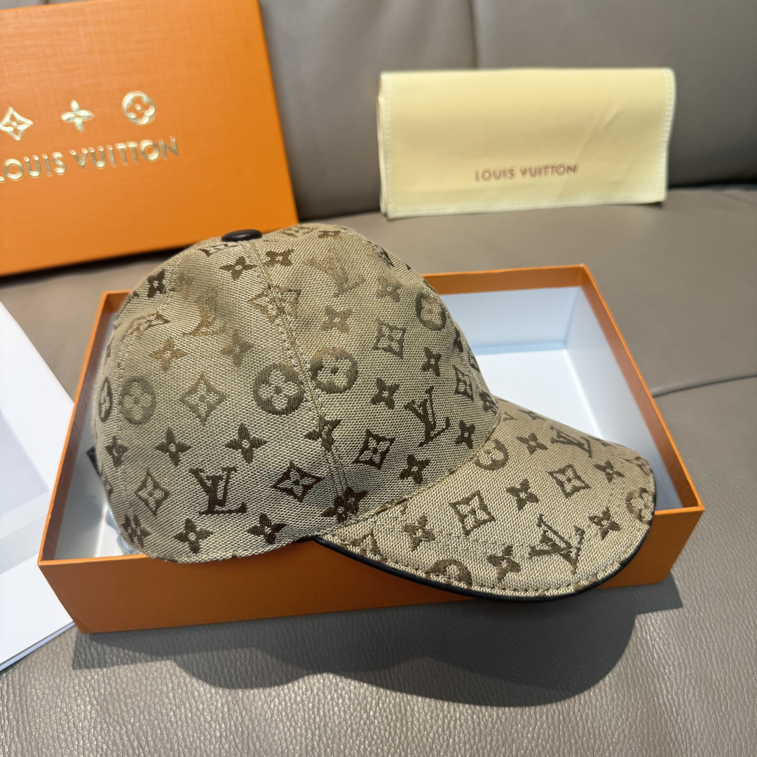 配盒子布袋，LV路易威登新款原单棒球帽，LV牛仔提花，专柜1:1开模订制，原版帆布面料+头层牛皮，轻盈透