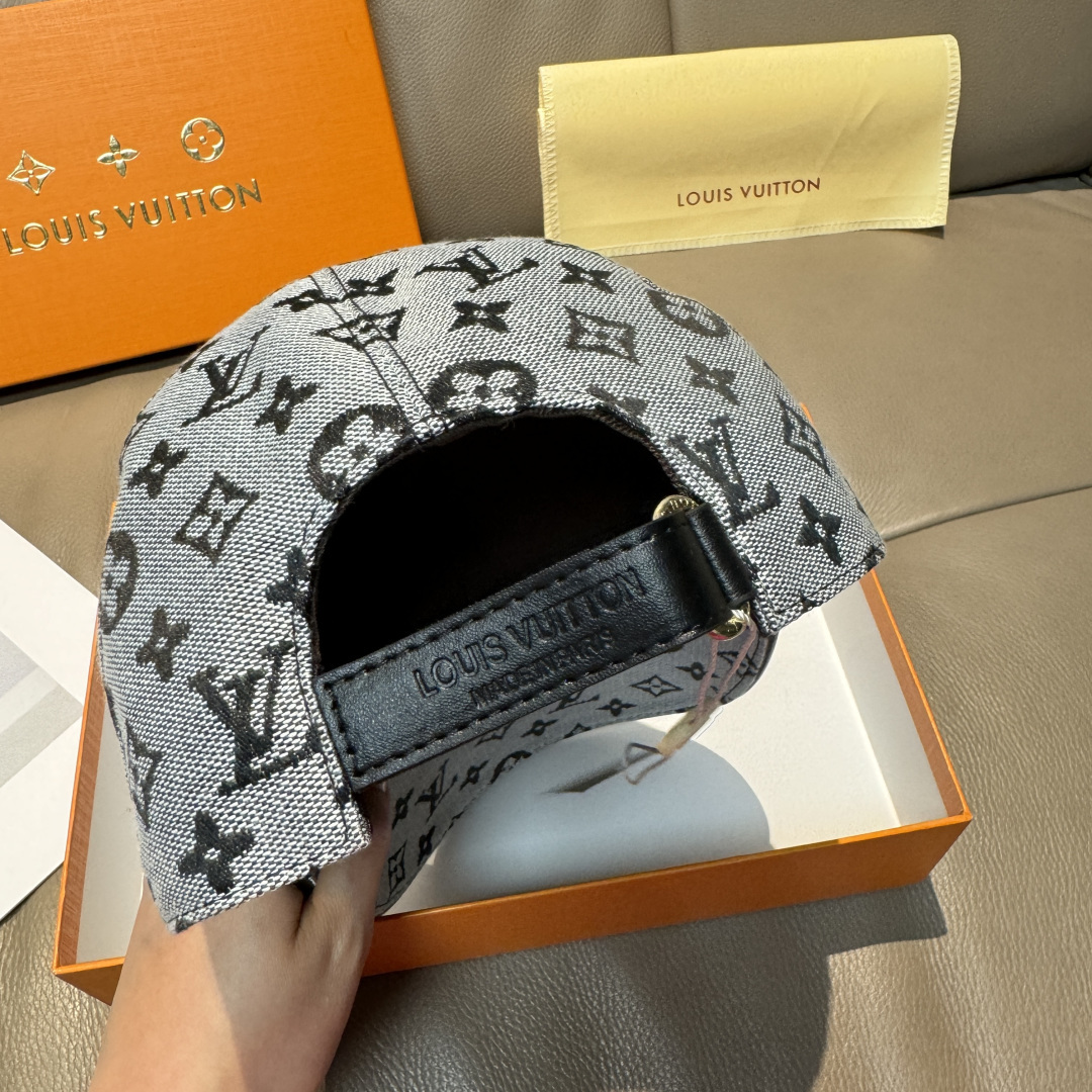 配盒子布袋，LV路易威登新款原单棒球帽，LV牛仔提花，专柜1:1开模订制，原版帆布面料+头层牛皮，轻盈透