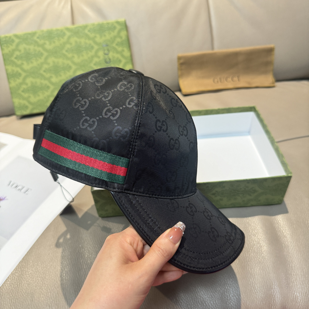 万年经典款！配盒子布袋，Gucci(古奇)经典原单棒球帽😍😍专柜1:1开模订制，最高版本，原版绸缎面料+