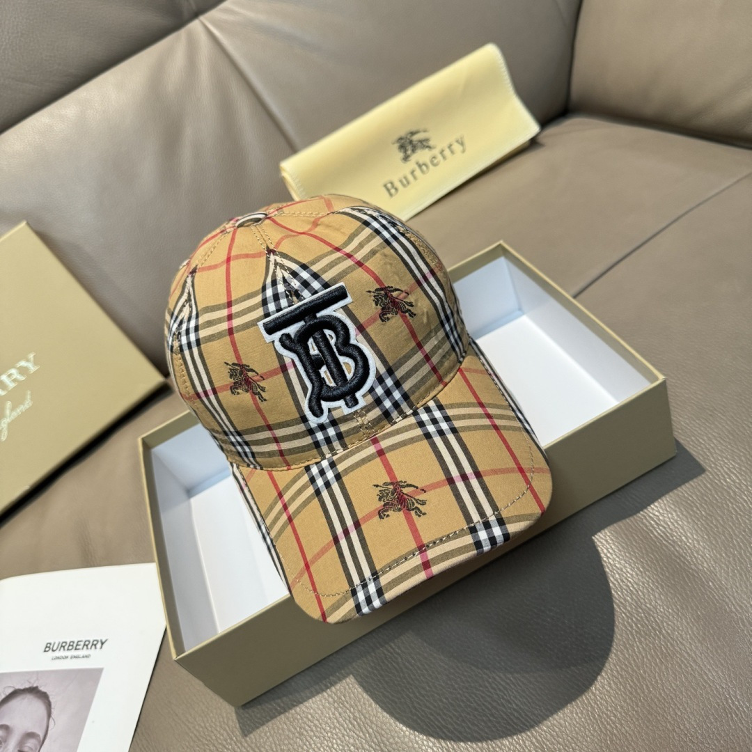 配包装布袋，巴宝莉原单棒球帽， TB格子战马，专柜1:1开模订制，纯棉面料+头层牛皮，轻盈透气！实物拍摄
