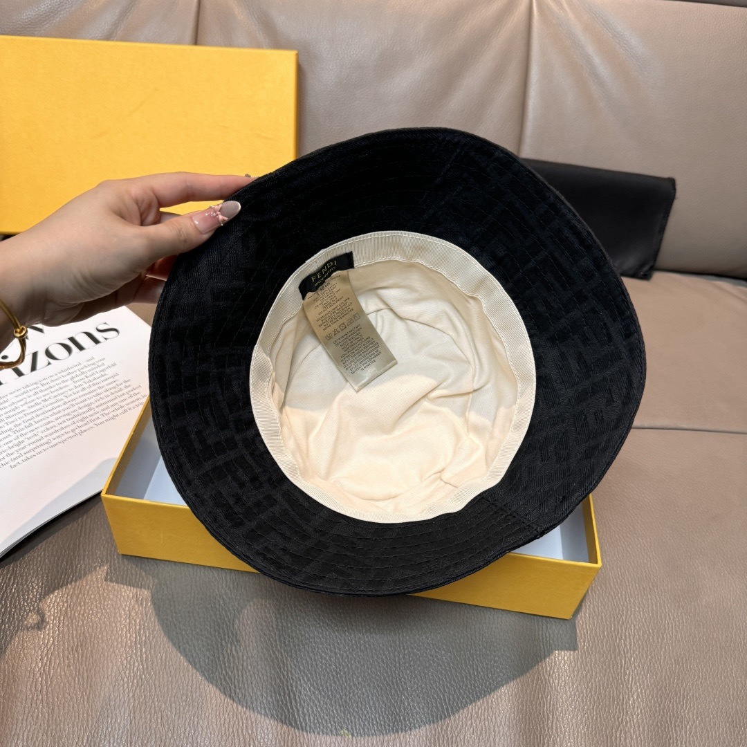 China Replica Fendi Hats FDCP0405-2052