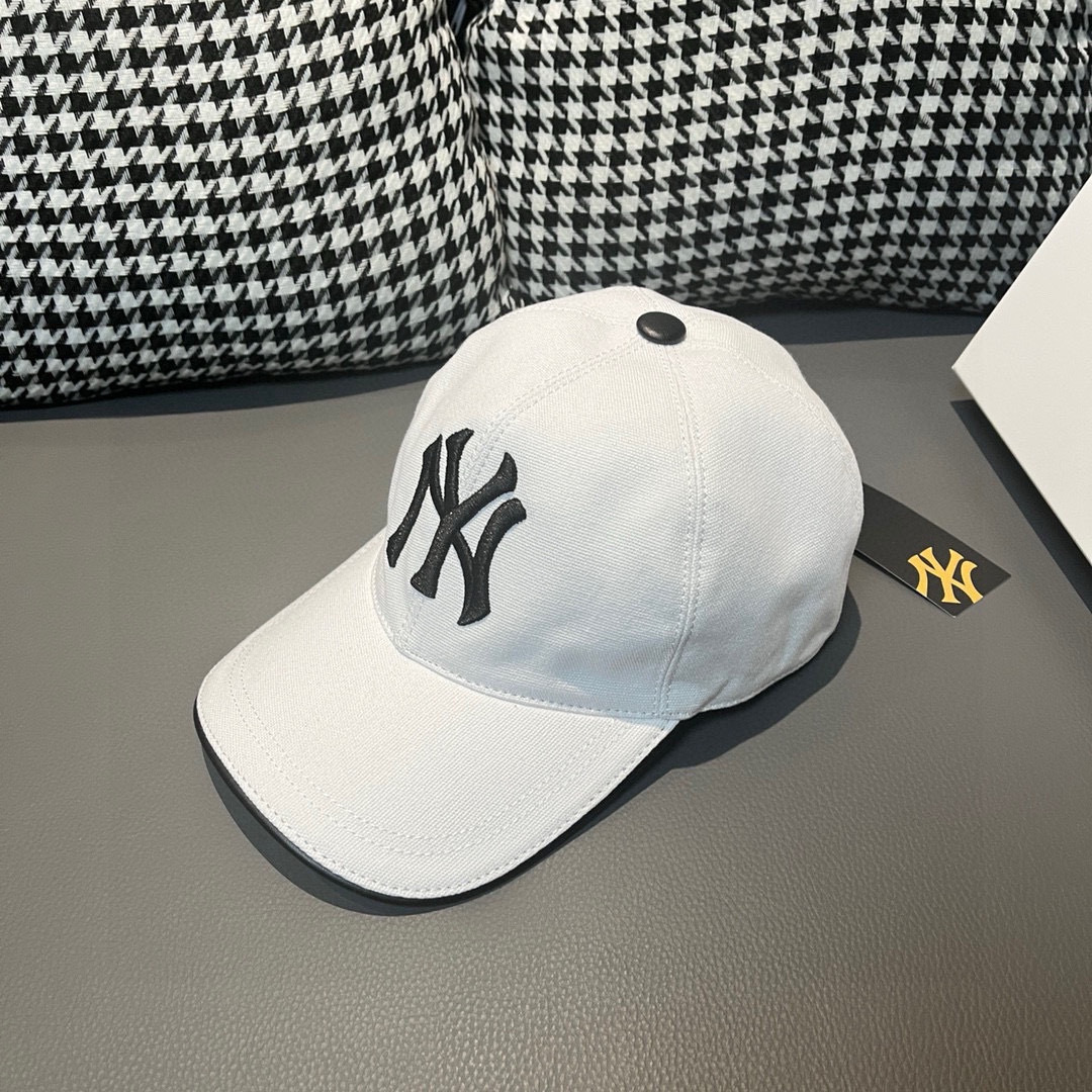 爆款回货NY(New York)棒球帽， 专柜最新款，NY刺绣，简洁大气！1:1开模订制，原厂透气帆布料