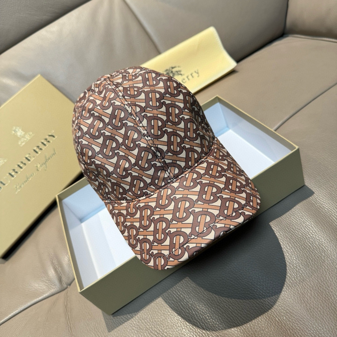 配盒子布袋，Burberry（巴宝莉）新款棒球帽，正品开模订制，全新TB图纹，原版PU印花面料，做工细致
