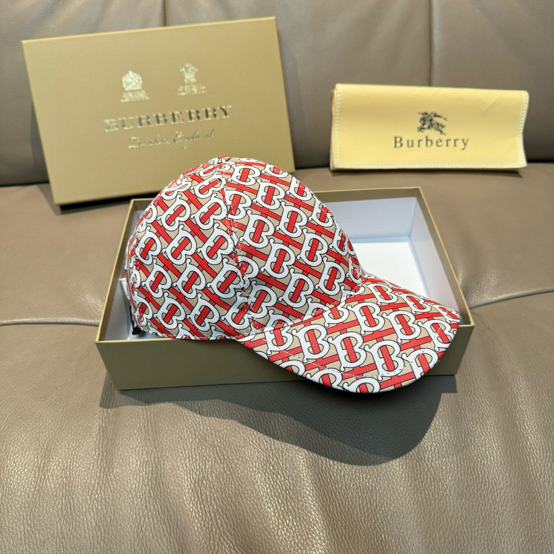配盒子布袋，Burberry（巴宝莉）新款棒球帽，正品开模订制，全新TB图纹，原版PU印花面料，做工细致
