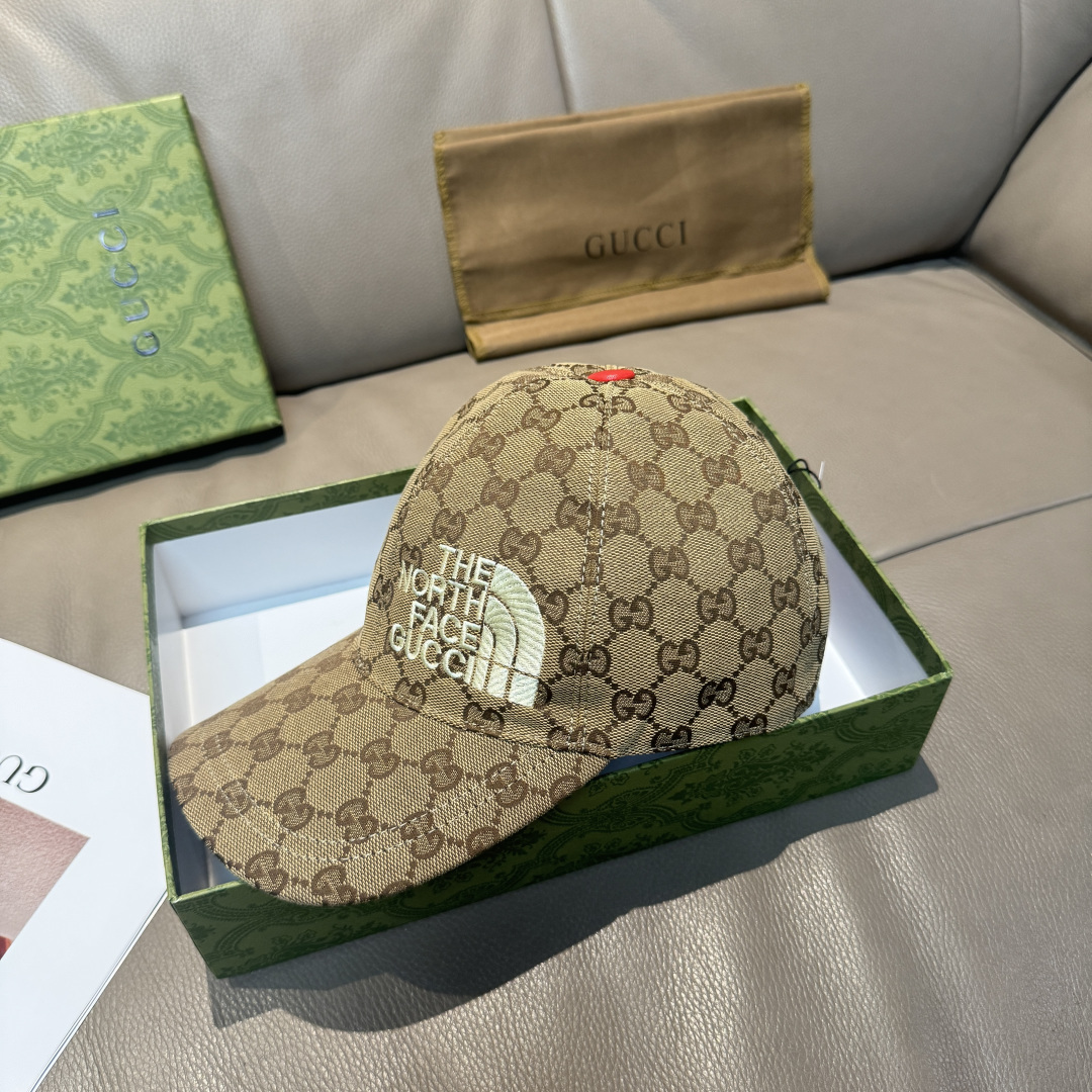 配盒子布袋，Gucci(古奇)新款原单棒球帽， 北面刺绣！专柜1:1，进口帆布+头层牛皮，代购热门，男女