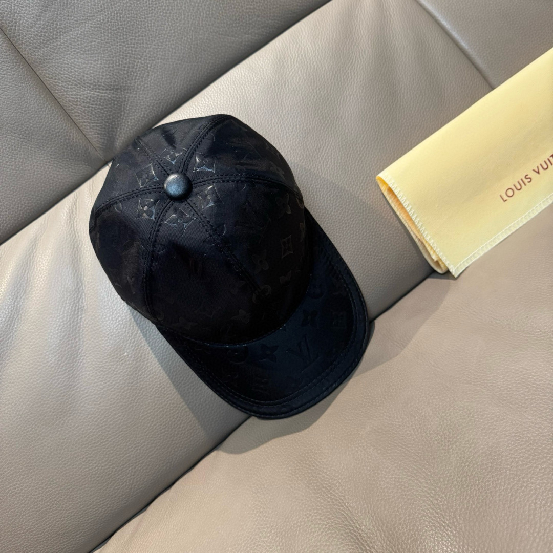 Louis Vuitton 配盒子布袋 LV路易威登新款 棒球帽 暗纹印花 1:1开模订制 牛津布料+头层牛皮