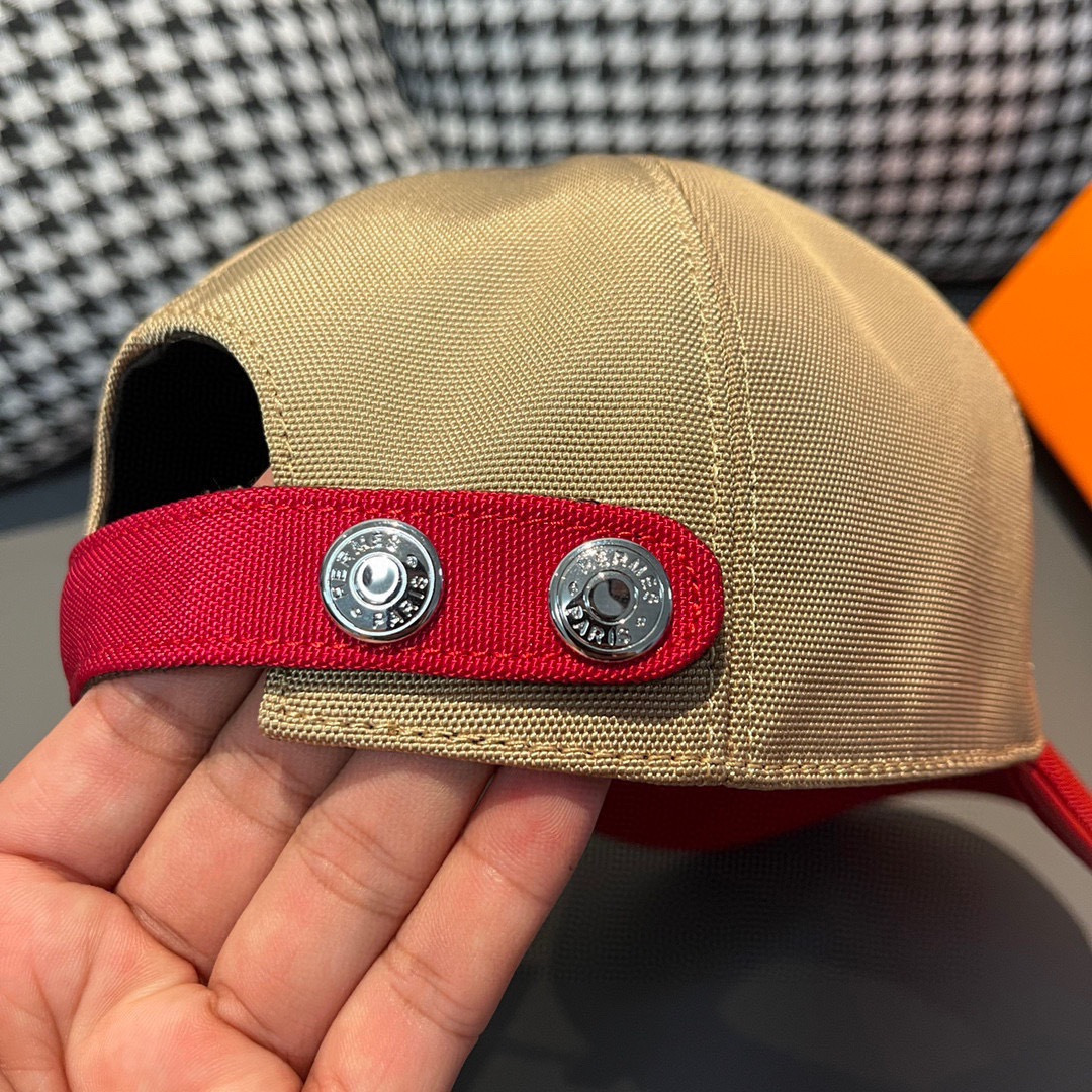 新款出货配盒子布袋，HERMÈS (爱马仕)最新款原单棒球帽，拼色H，正品开模订制，原版透气帆布面料+头