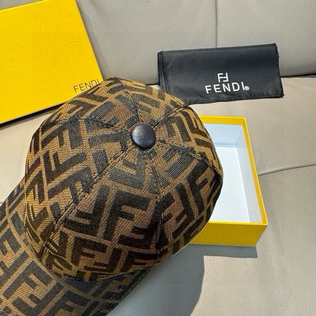 配盒子布袋，Fendi（芬迪）新款原单棒球帽， 双F提花，专柜热卖款，复古双F提花口碑极佳，1:1开模订