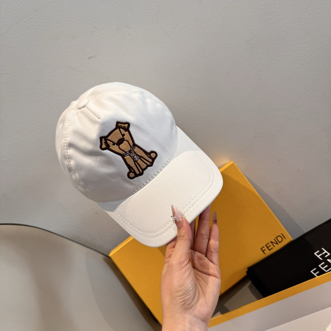 配盒子布袋，Fendi（芬迪）新款原单棒球帽， 双F狗狗刺绣，专柜热卖款中，1:1开模订制，原厂棉布料+