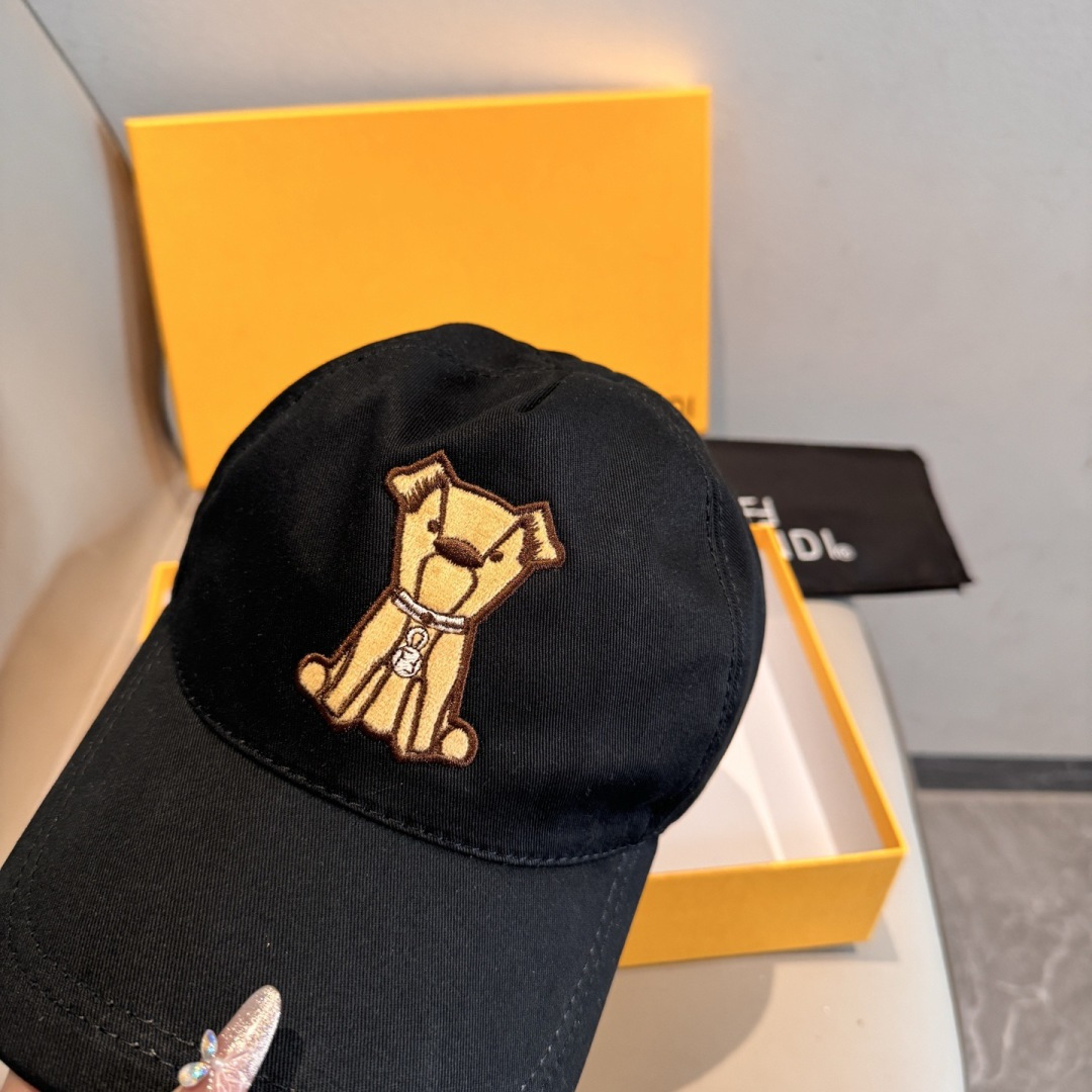 配盒子布袋，Fendi（芬迪）新款原单棒球帽， 双F狗狗刺绣，专柜热卖款中，1:1开模订制，原厂棉布料+