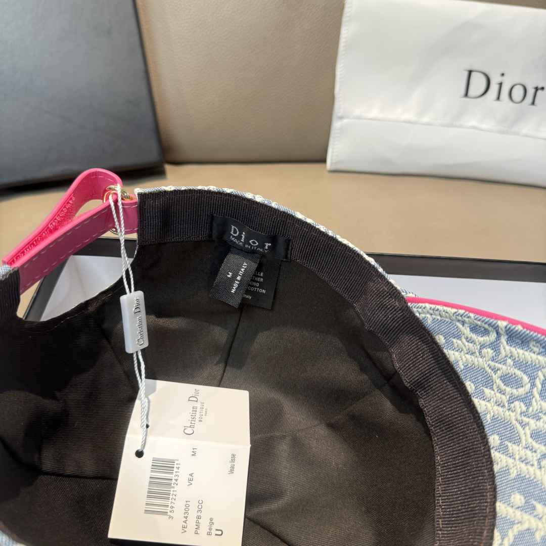 配盒子布袋，Dior(迪奥)新款原单棒球帽， Dior老花，复古韵味十足，专柜断货热门，1:1开模订制，