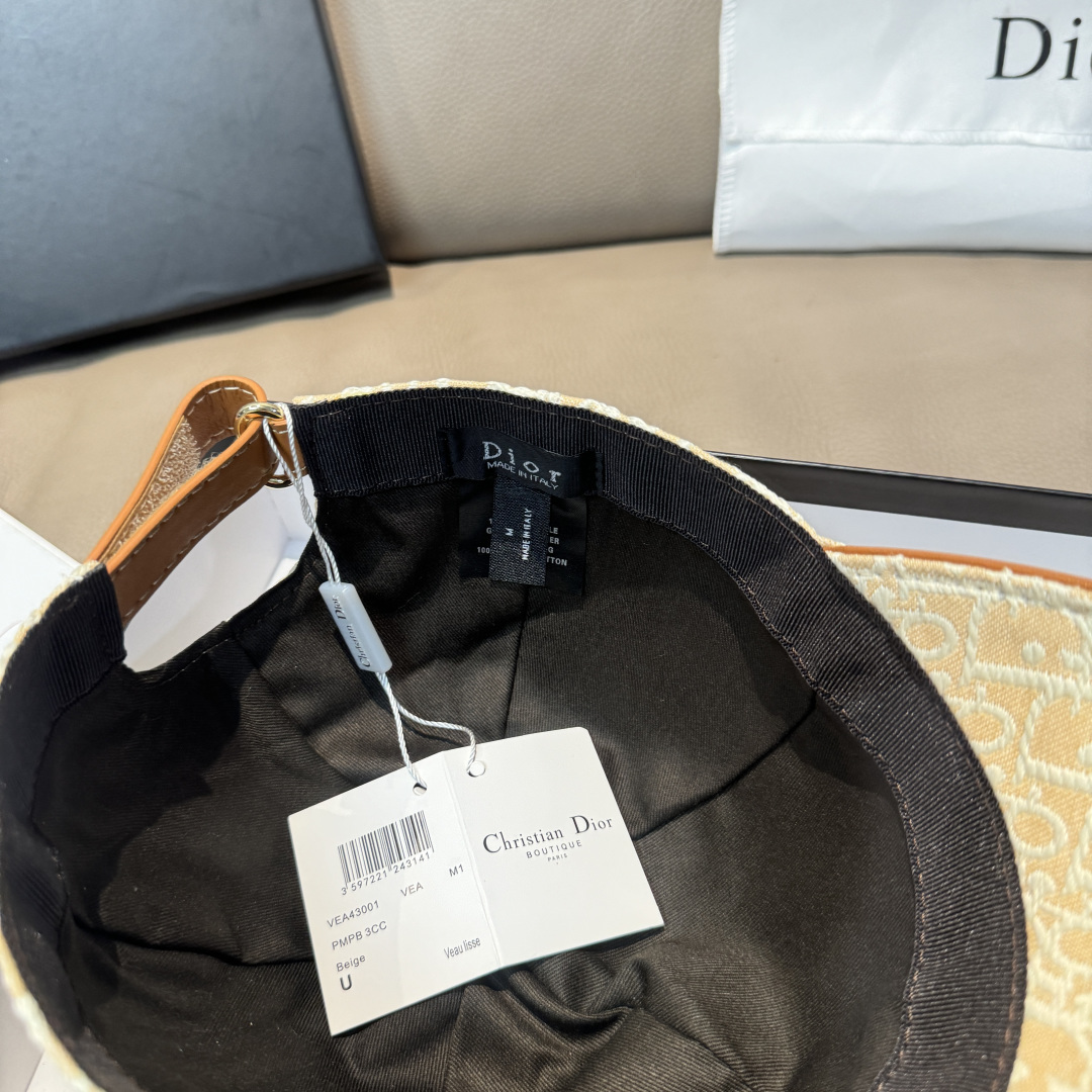 配盒子布袋，Dior(迪奥)新款原单棒球帽， Dior老花，复古韵味十足，专柜断货热门，1:1开模订制，