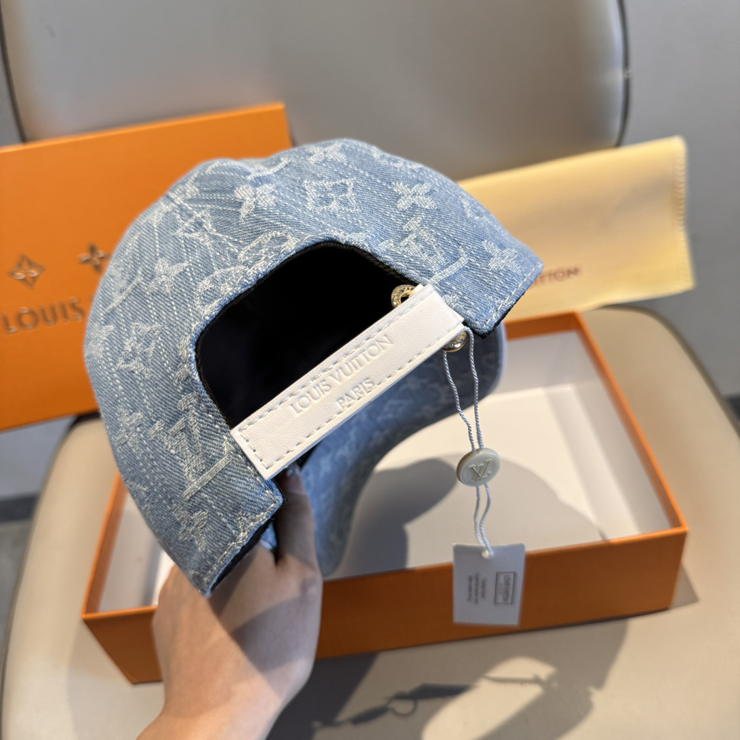 配盒子布袋，LV路易威登新款原单棒球帽，LV牛仔提花，专柜1:1开模订制，原版帆布面料+头层牛皮，轻盈透