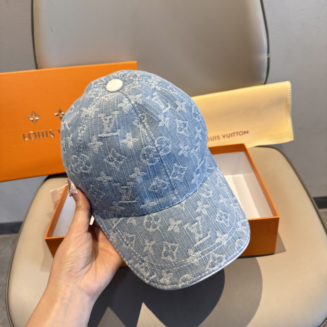配盒子布袋，LV路易威登新款原单棒球帽，LV牛仔提花，专柜1:1开模订制，原版帆布面料+头层牛皮，轻盈透