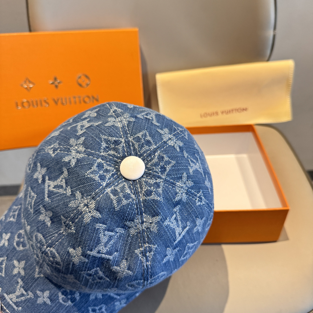 配盒子布袋，LV路易威登新款原单棒球帽，LV牛仔提花，专柜1:1开模订制，原版帆布面料+头层牛皮，轻盈透