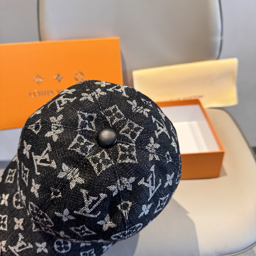 配盒子布袋，LV路易威登新款原单棒球帽，LV牛仔提花，专柜1:1开模订制，原版帆布面料+头层牛皮，轻盈透