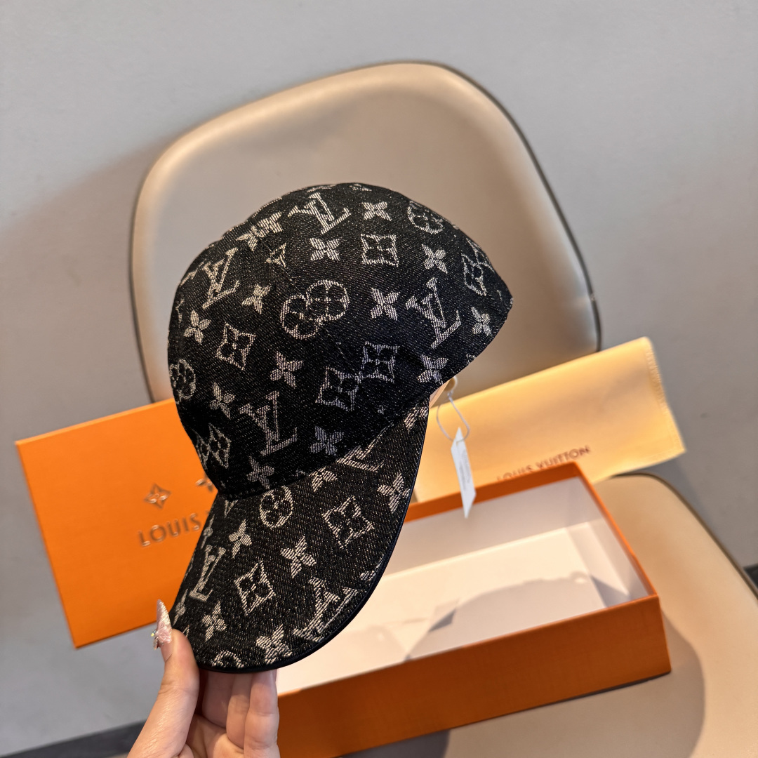 配盒子布袋，LV路易威登新款原单棒球帽，LV牛仔提花，专柜1:1开模订制，原版帆布面料+头层牛皮，轻盈透