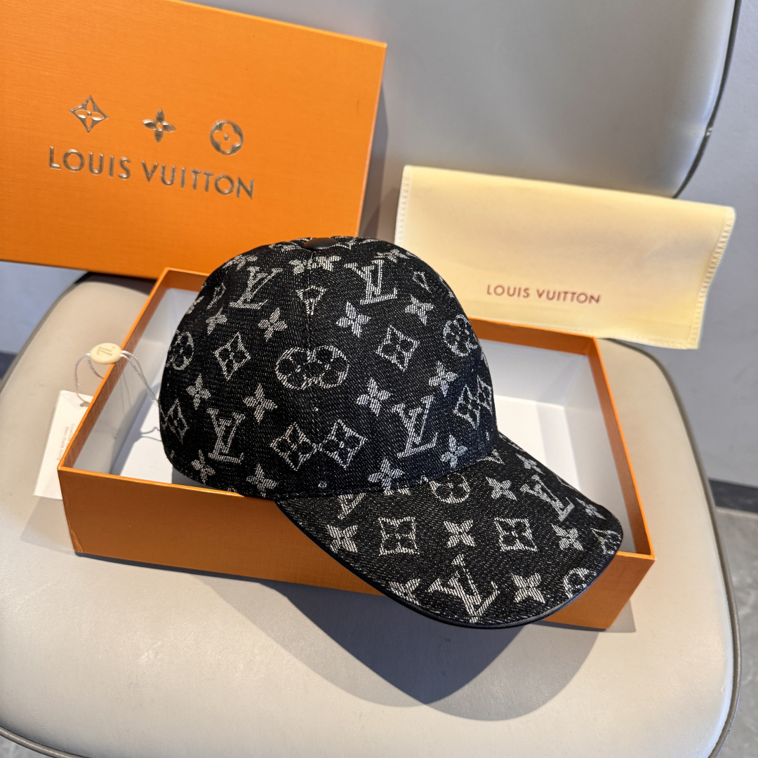 配盒子布袋，LV路易威登新款原单棒球帽，LV牛仔提花，专柜1:1开模订制，原版帆布面料+头层牛皮，轻盈透