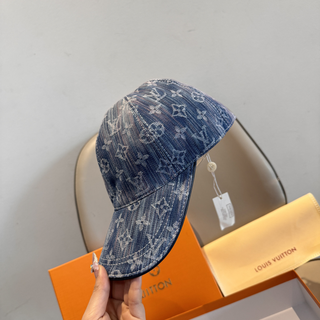 配盒子布袋，LV路易威登新款原单棒球帽，LV牛仔提花，专柜1:1开模订制，原版帆布面料+头层牛皮，轻盈透