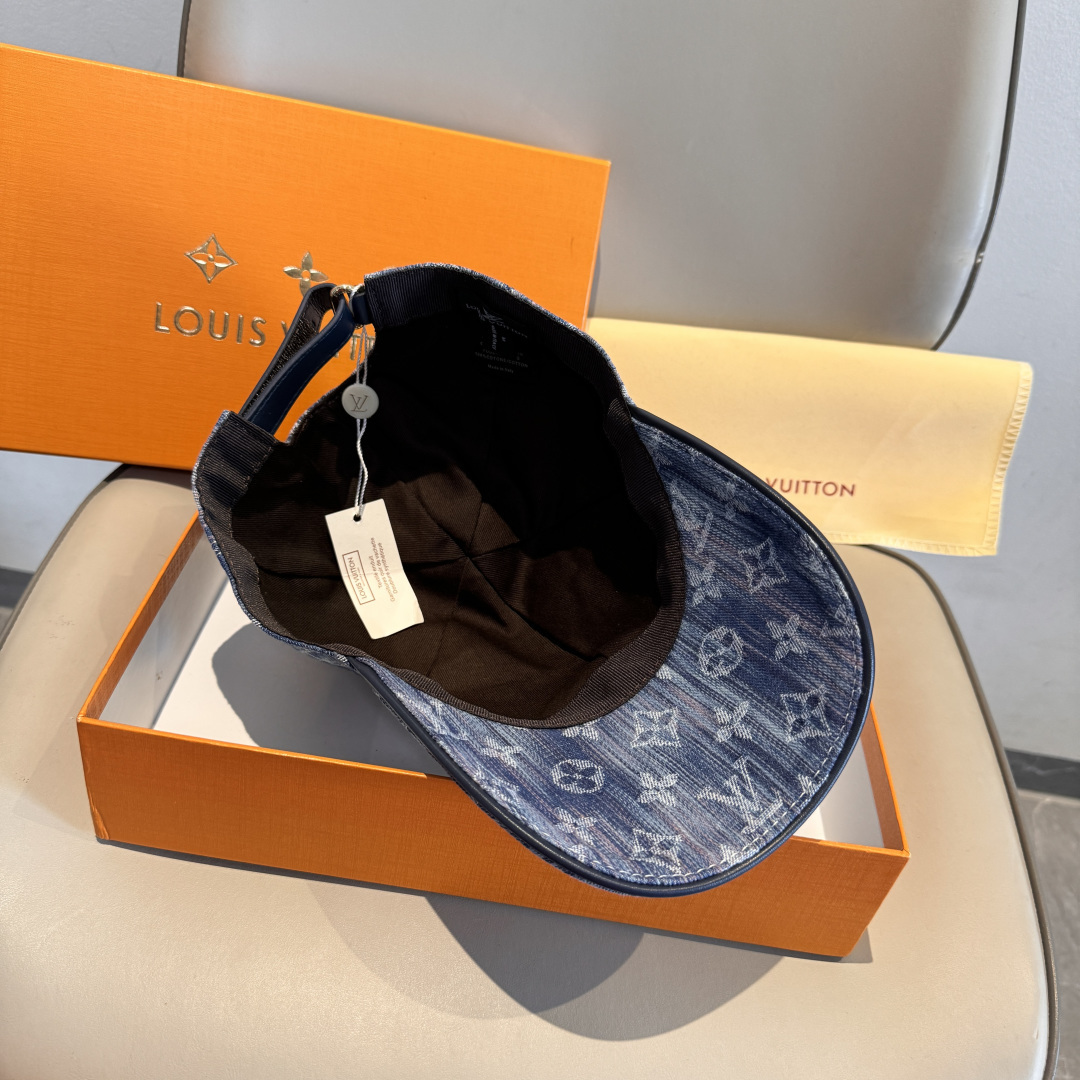 配盒子布袋，LV路易威登新款原单棒球帽，LV牛仔提花，专柜1:1开模订制，原版帆布面料+头层牛皮，轻盈透