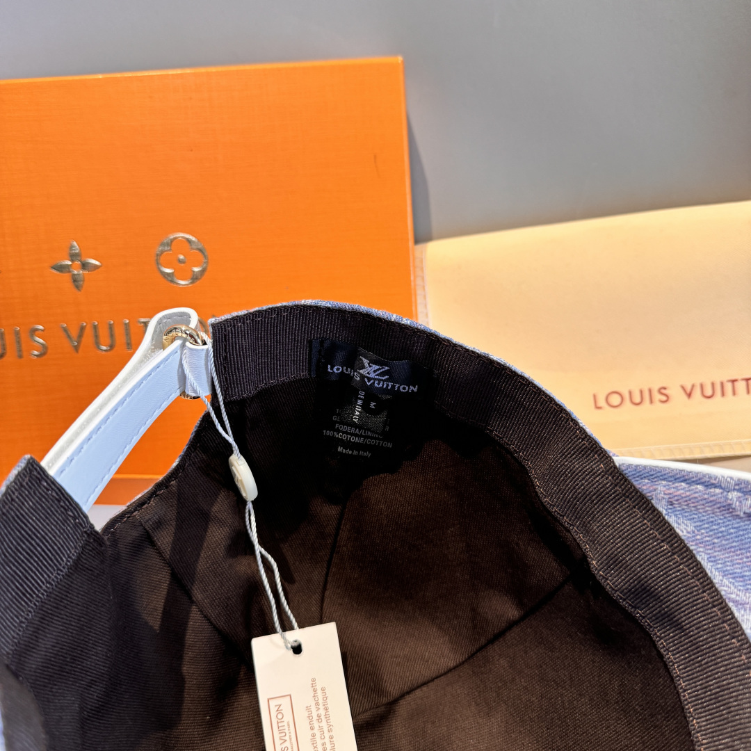 配盒子布袋，LV路易威登新款原单棒球帽，LV牛仔提花，专柜1:1开模订制，原版帆布面料+头层牛皮，轻盈透