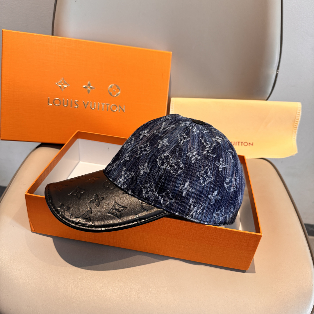 配盒子布袋，LV(路易威登)新款原单棒球帽，牛皮拼接，1:1开模订制，原版牛仔布料，做工细致完美，质量超