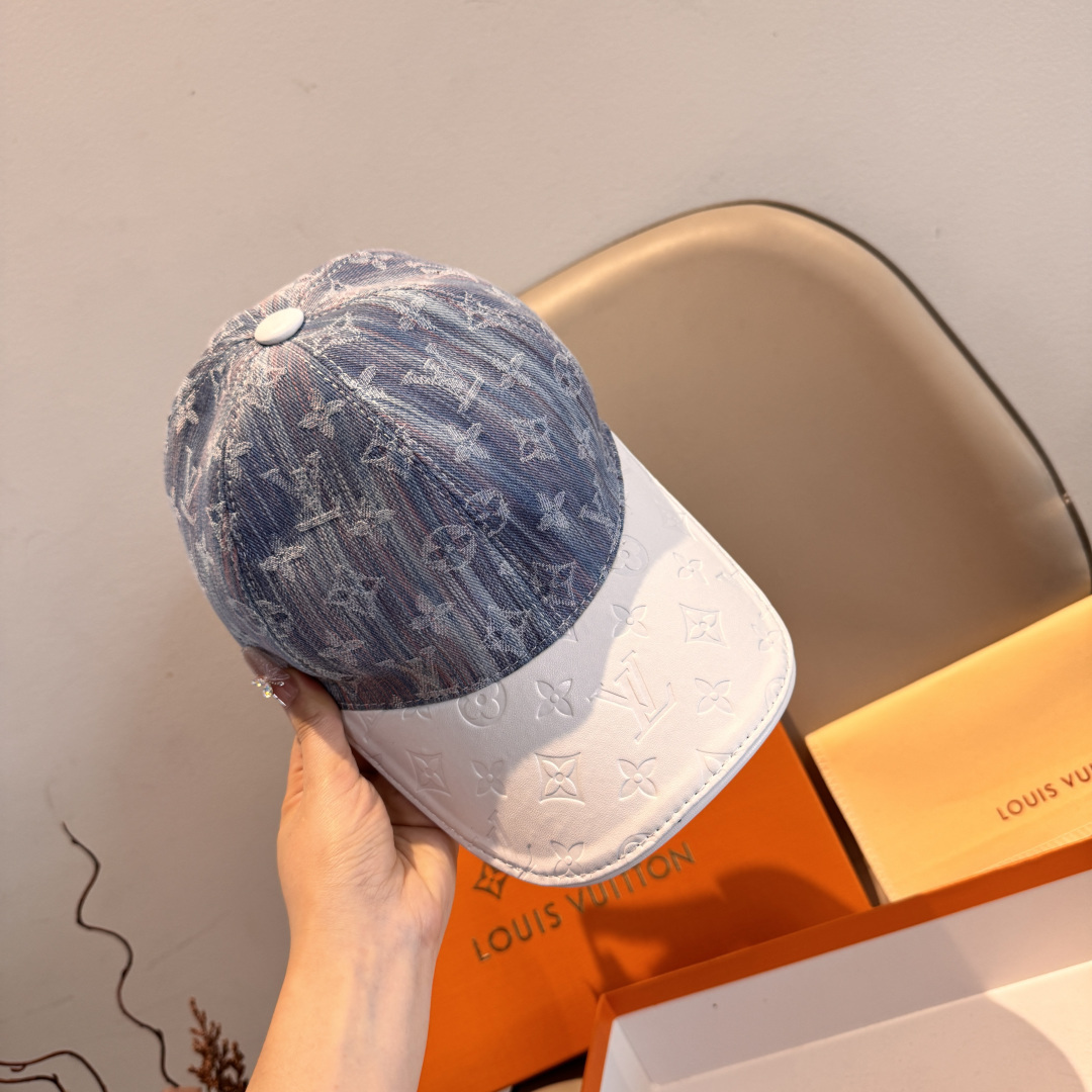 配盒子布袋，LV(路易威登)新款原单棒球帽，牛皮拼接，1:1开模订制，原版牛仔布料，做工细致完美，质量超
