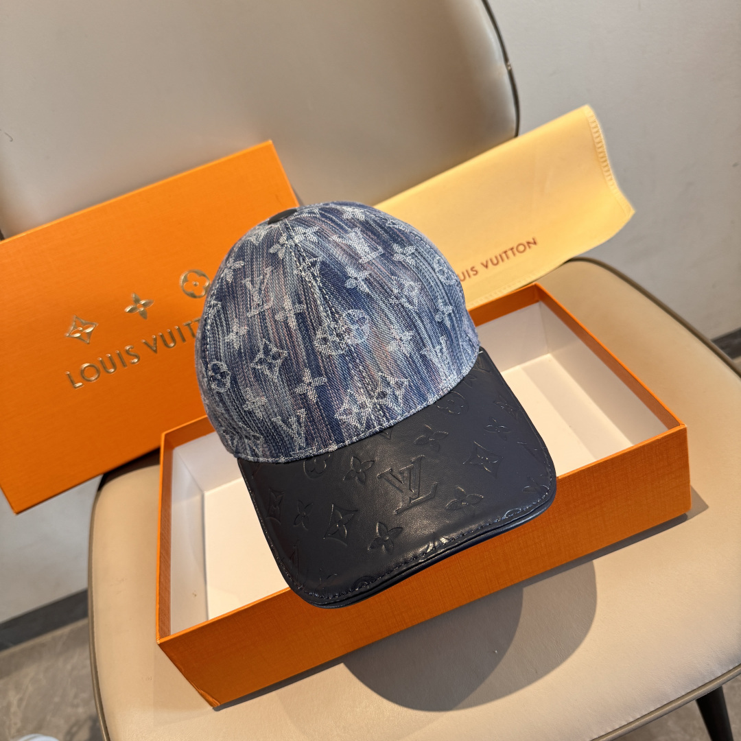 配盒子布袋，LV(路易威登)新款原单棒球帽，牛皮拼接，1:1开模订制，原版牛仔布料，做工细致完美，质量超