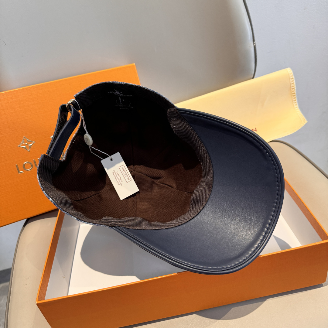 配盒子布袋，LV(路易威登)新款原单棒球帽，牛皮拼接，1:1开模订制，原版牛仔布料，做工细致完美，质量超