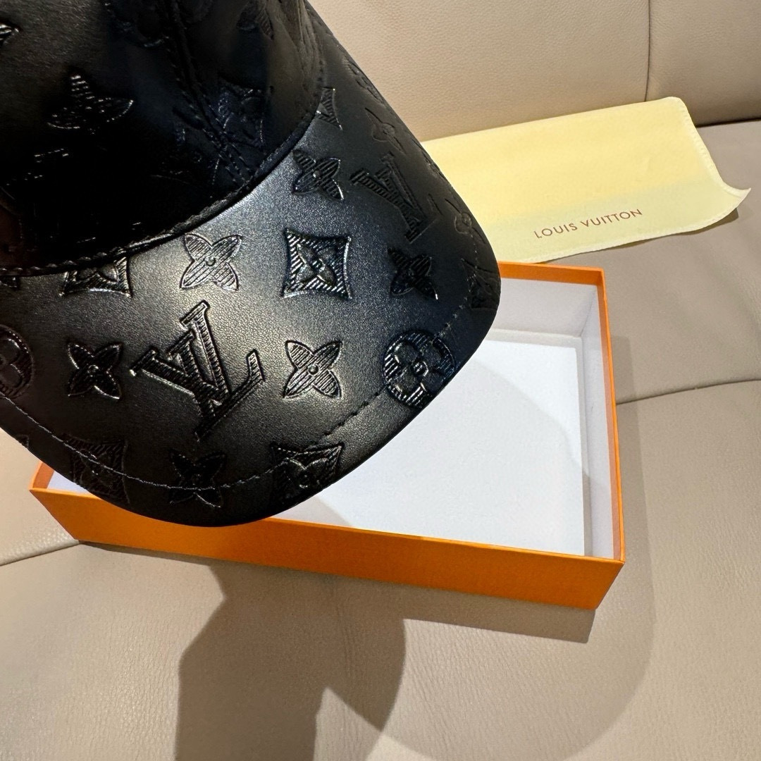 Louis Vuitton 配盒子布袋 LV路易威登新款 棒球帽 真皮印花 1:1开模订制 精准对花 头层牛皮+纯棉内里