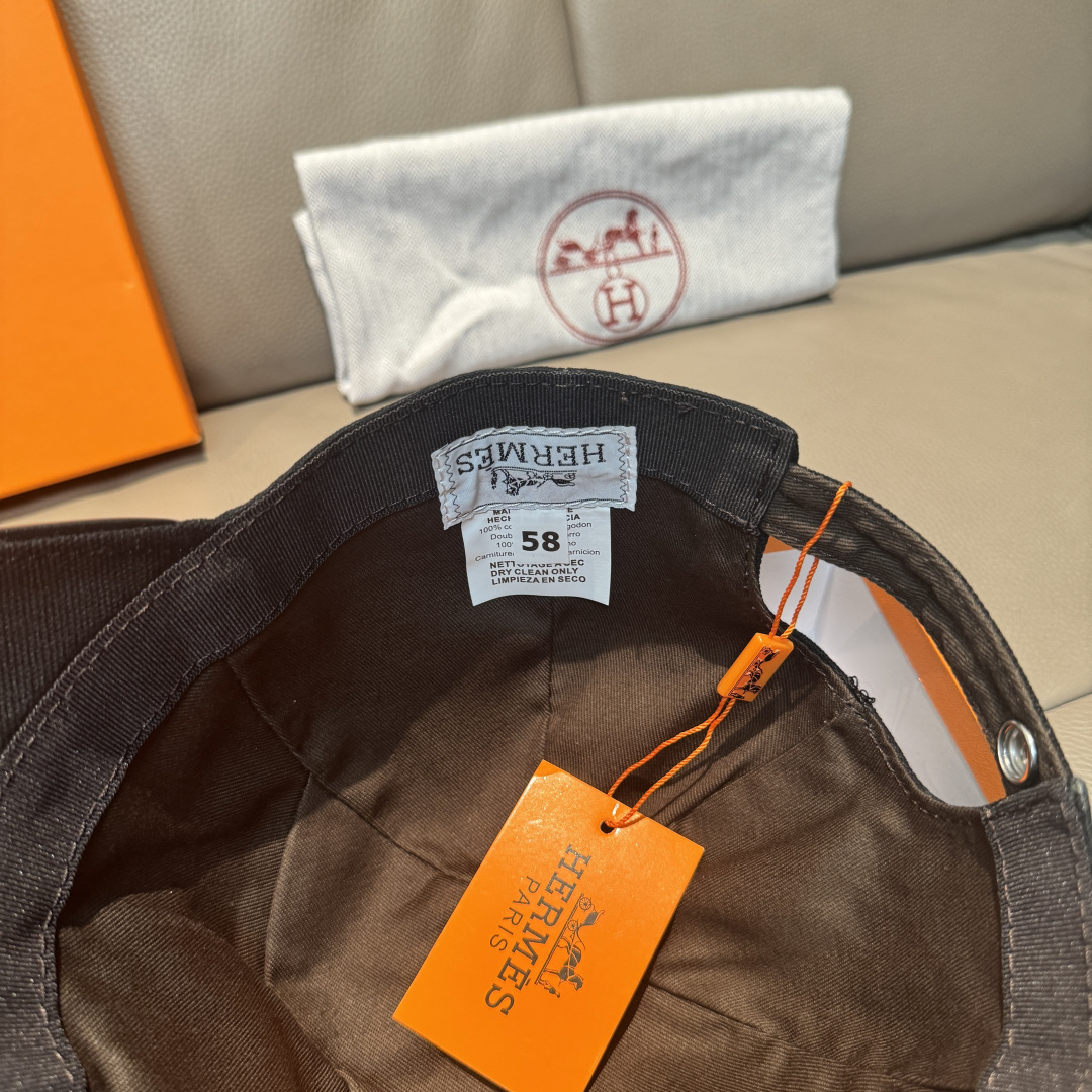 配盒子布袋，HERMÈS (爱马仕)原单棒球帽，经典H， 正品开模订制，原版透气帆布面料+头层牛皮，原厂