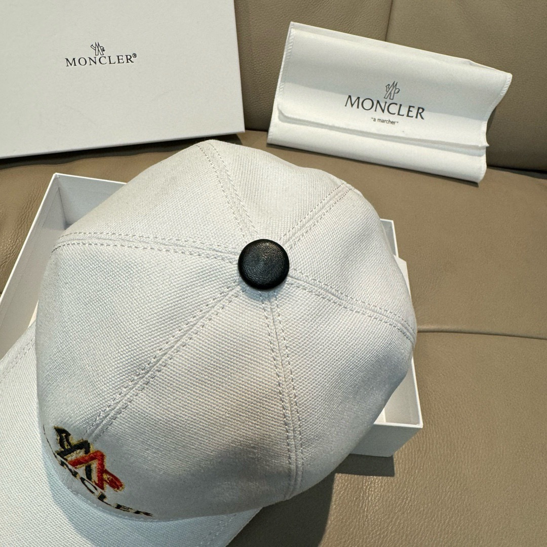Moncler 配包装布袋 Moncler蒙口新款 棒球帽 1:1开模订制 全新立体刺绣 帆布料+头层牛皮