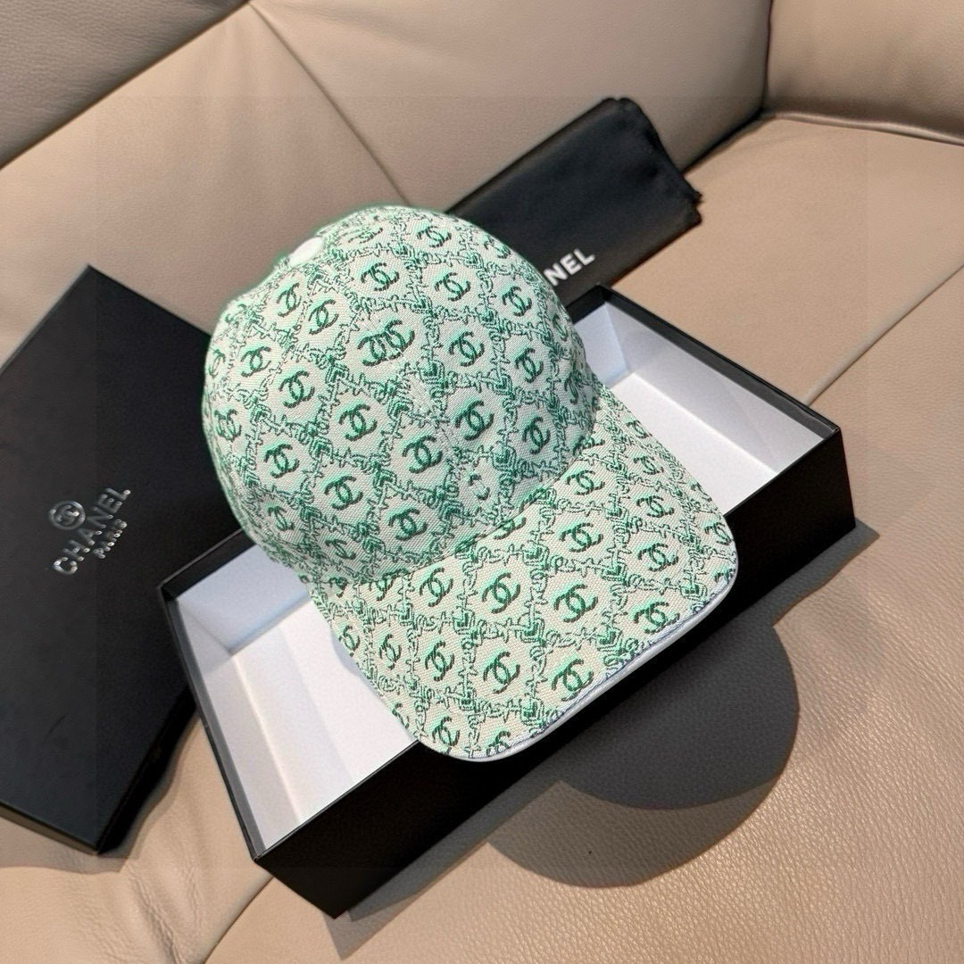 新款出货！配盒子布袋，Chanel(香奈儿)新款原单棒球帽， 小双C提花，专柜1:1开模订制，原版帆布料