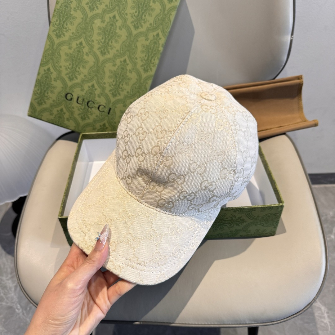 原单版本新色出货！配盒子布袋，Gucci(古奇)最新原单棒球帽，宽版织带。专柜1:1开模订制，最高版本，