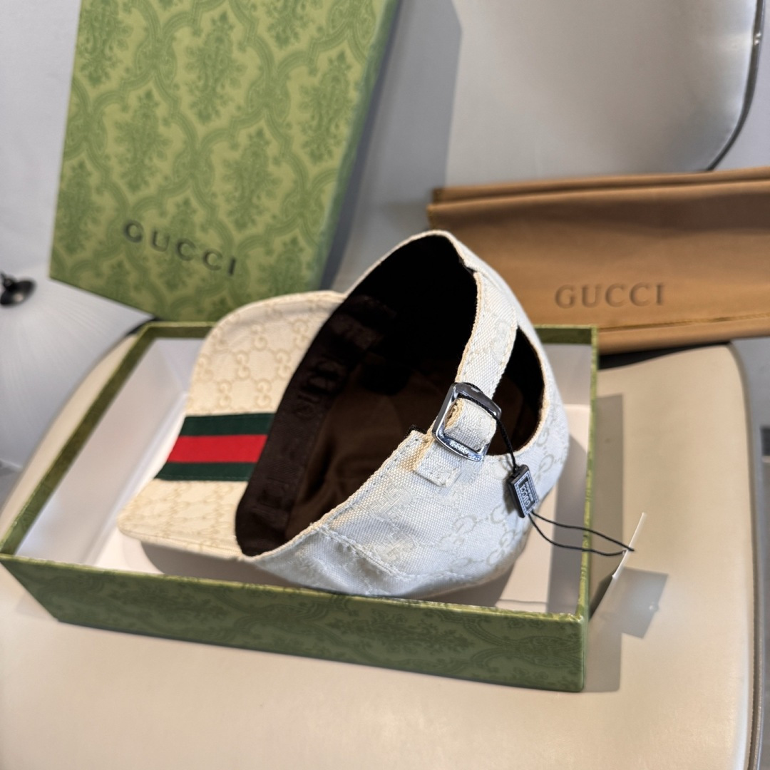 原单版本新色出货！配盒子布袋，Gucci(古奇)最新原单棒球帽，宽版织带。专柜1:1开模订制，最高版本，