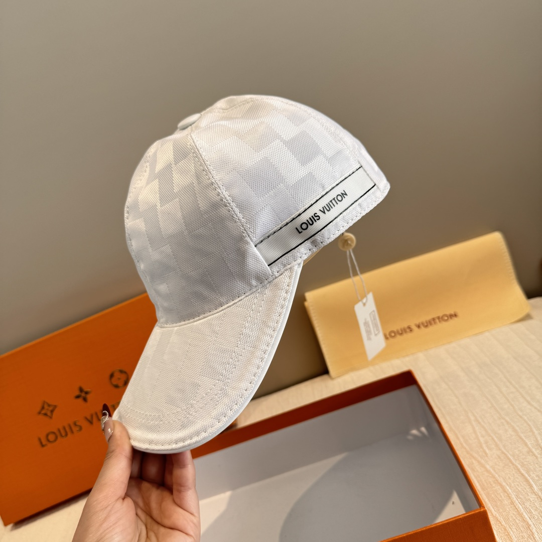 配包装布袋，LV路易威登新款原单棒球帽，经典棋盘格，1:1开模订制，原版专柜布料+头层牛皮，小方格时尚帅