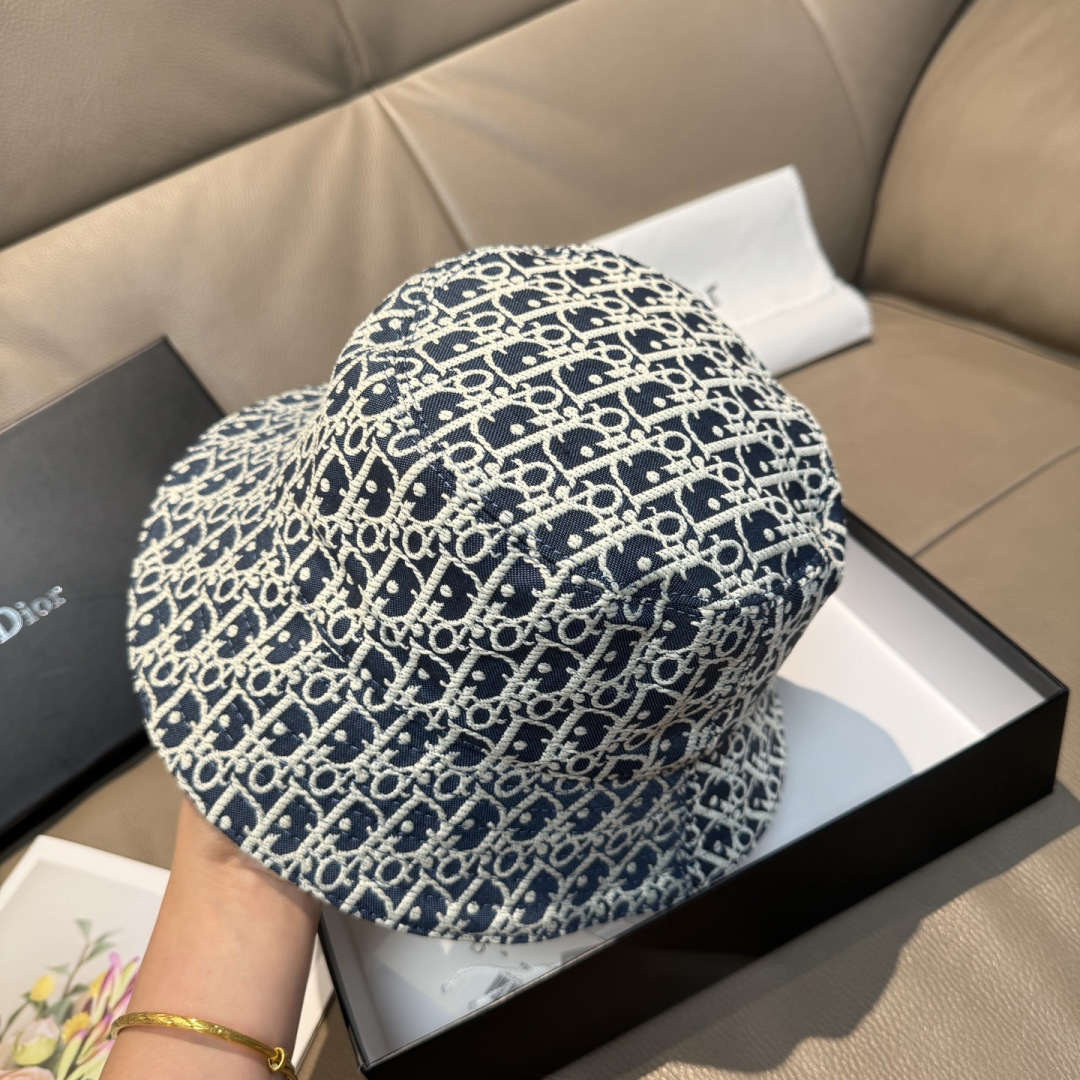 配包装布袋，Dior迪奥新款原单渔夫帽，顶级版本，专柜1:1开模订制，原版牛仔提花布料+纯棉里衬，轻盈透