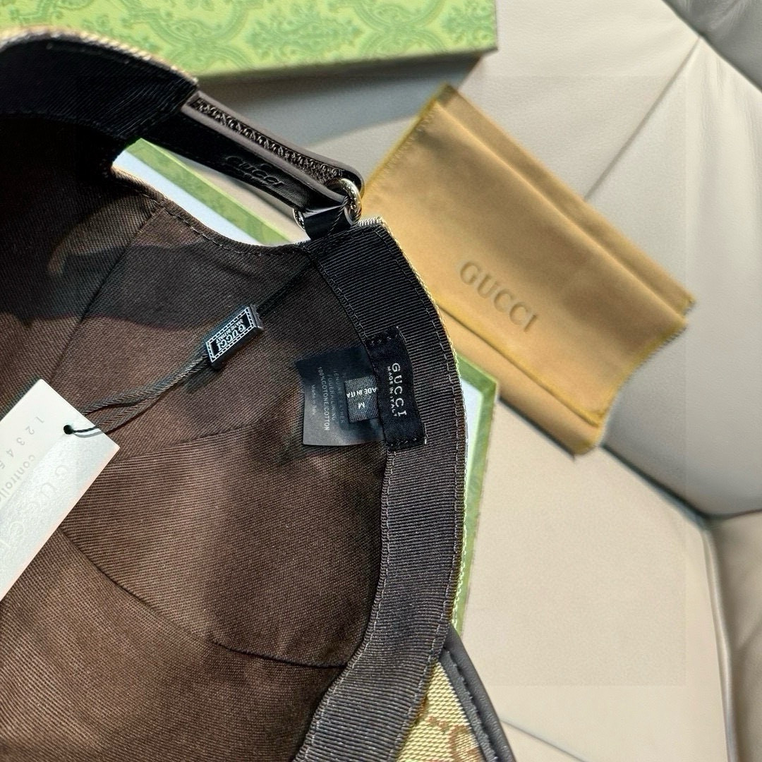 配盒子布袋，Gucci(古奇)新款原单棒球帽，双G织带。1:1开模订制，重工刺绣，细节可媲美专柜，原版帆