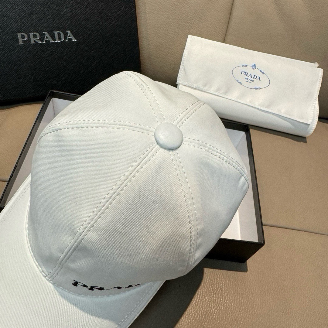 配盒子布袋，Prada(普拉达)新款原单棒球帽， 刺绣logo，专柜1:1开模订制，原版纯棉布料+头层牛