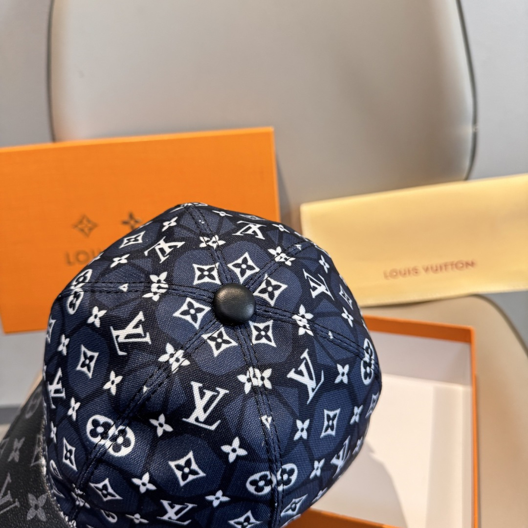 新款出货！配盒子布袋，LV(路易威登)新款原单棒球帽，老花拼接，1:1开模订制，原版纯棉布料+专柜老花布