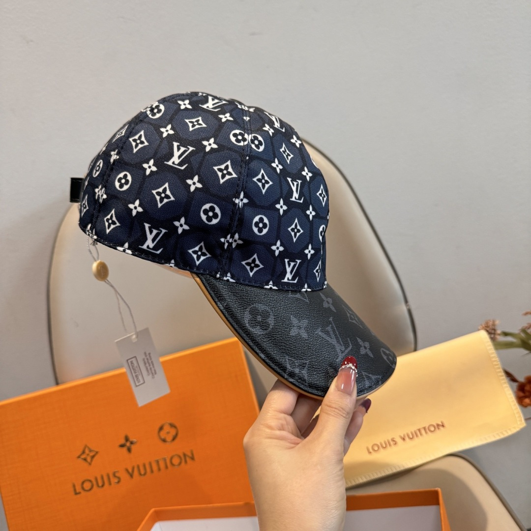 新款出货！配盒子布袋，LV(路易威登)新款原单棒球帽，老花拼接，1:1开模订制，原版纯棉布料+专柜老花布