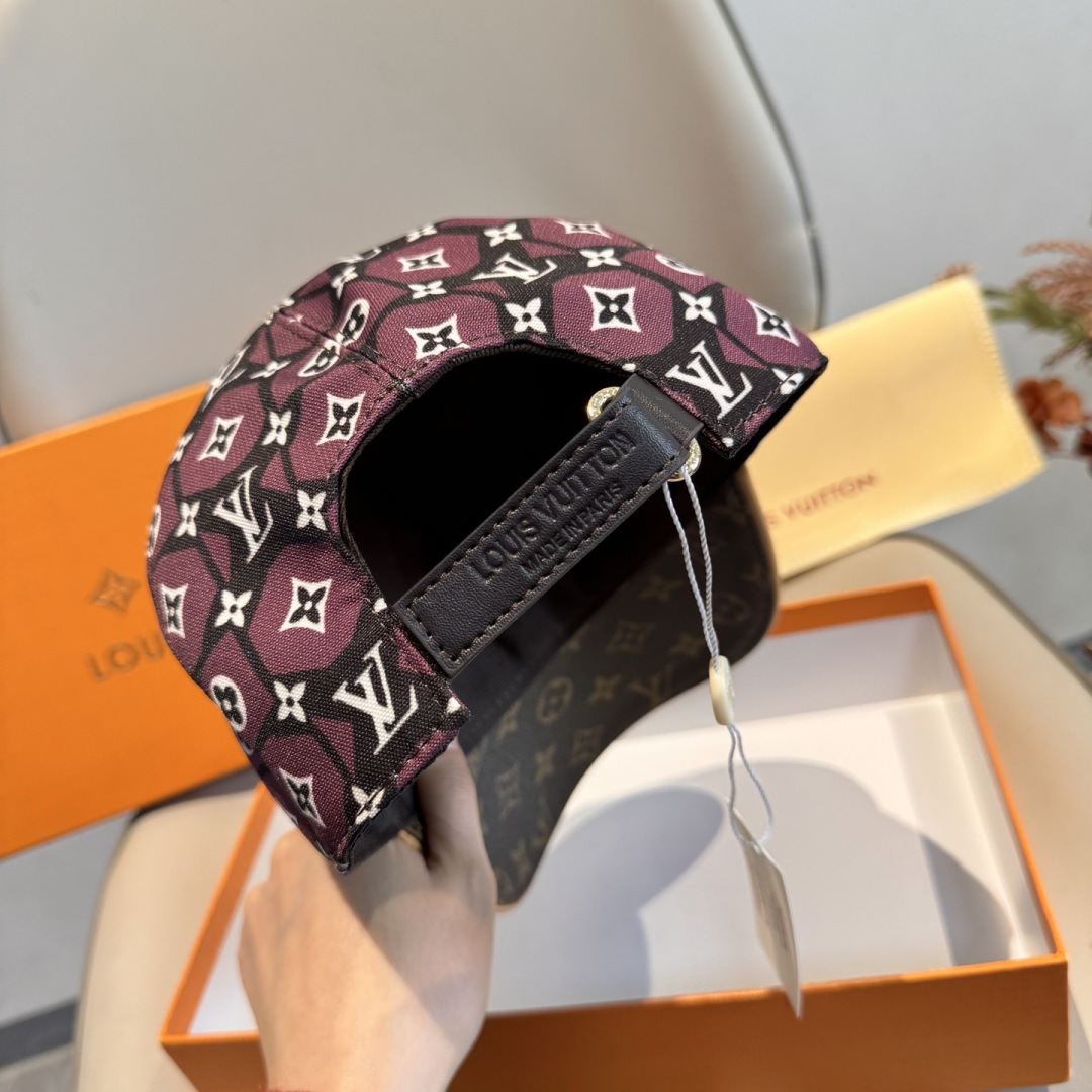 新款出货！配盒子布袋，LV(路易威登)新款原单棒球帽，老花拼接，1:1开模订制，原版纯棉布料+专柜老花布