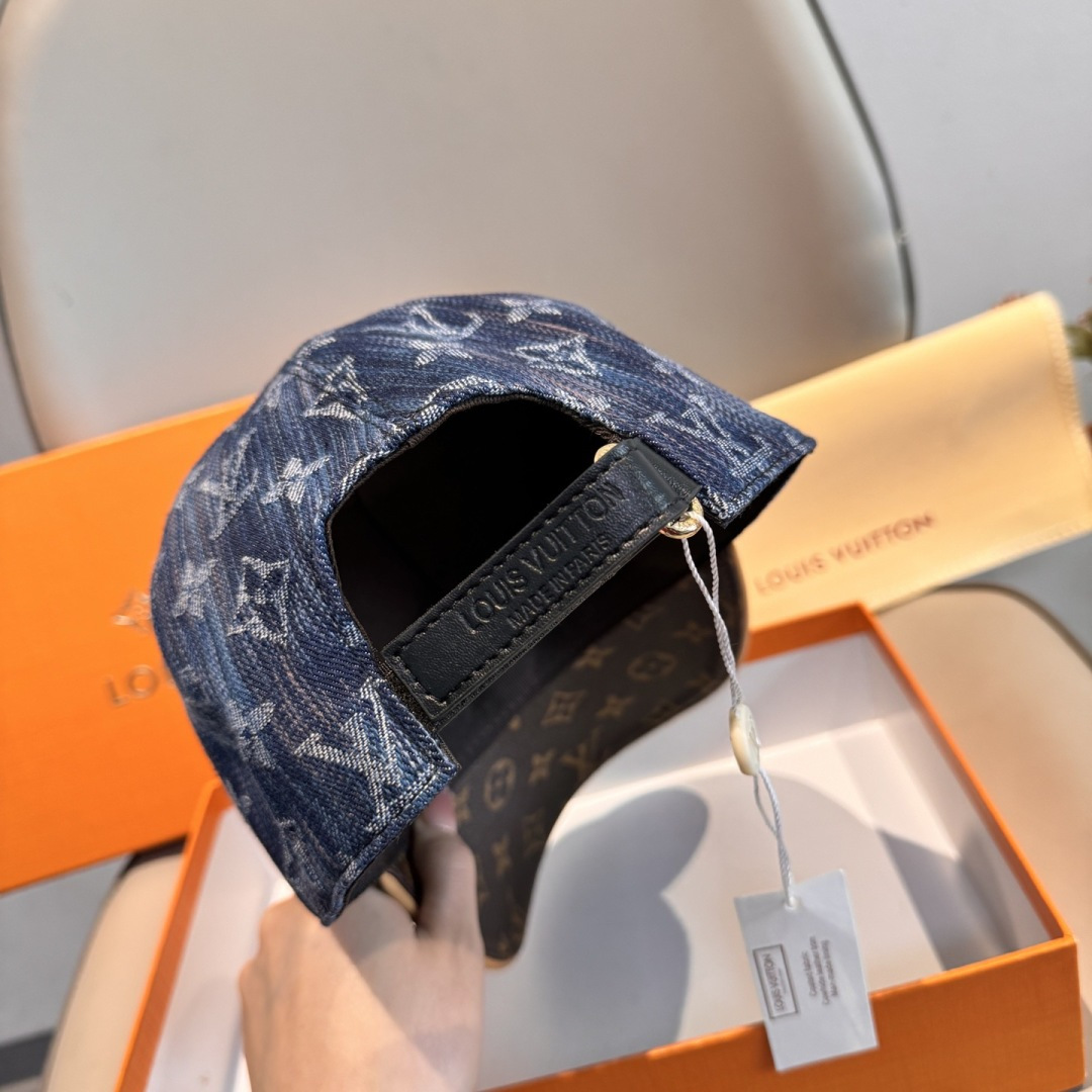 新款出货！配盒子布袋，LV(路易威登)新款原单棒球帽，老花拼接，1:1开模订制，原版纯棉布料+专柜老花布