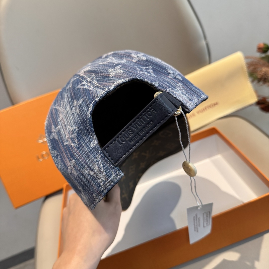 新款出货！配盒子布袋，LV(路易威登)新款原单棒球帽，老花拼接，1:1开模订制，原版纯棉布料+专柜老花布