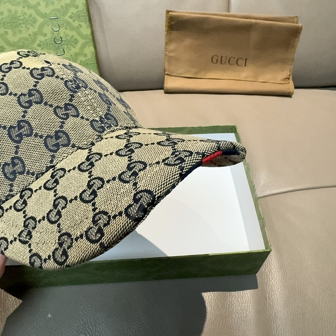 原单版本出货！配盒子布袋，Gucci(古奇)最新原单棒球帽，宽版织带。专柜1:1开模订制，最高版本，原版