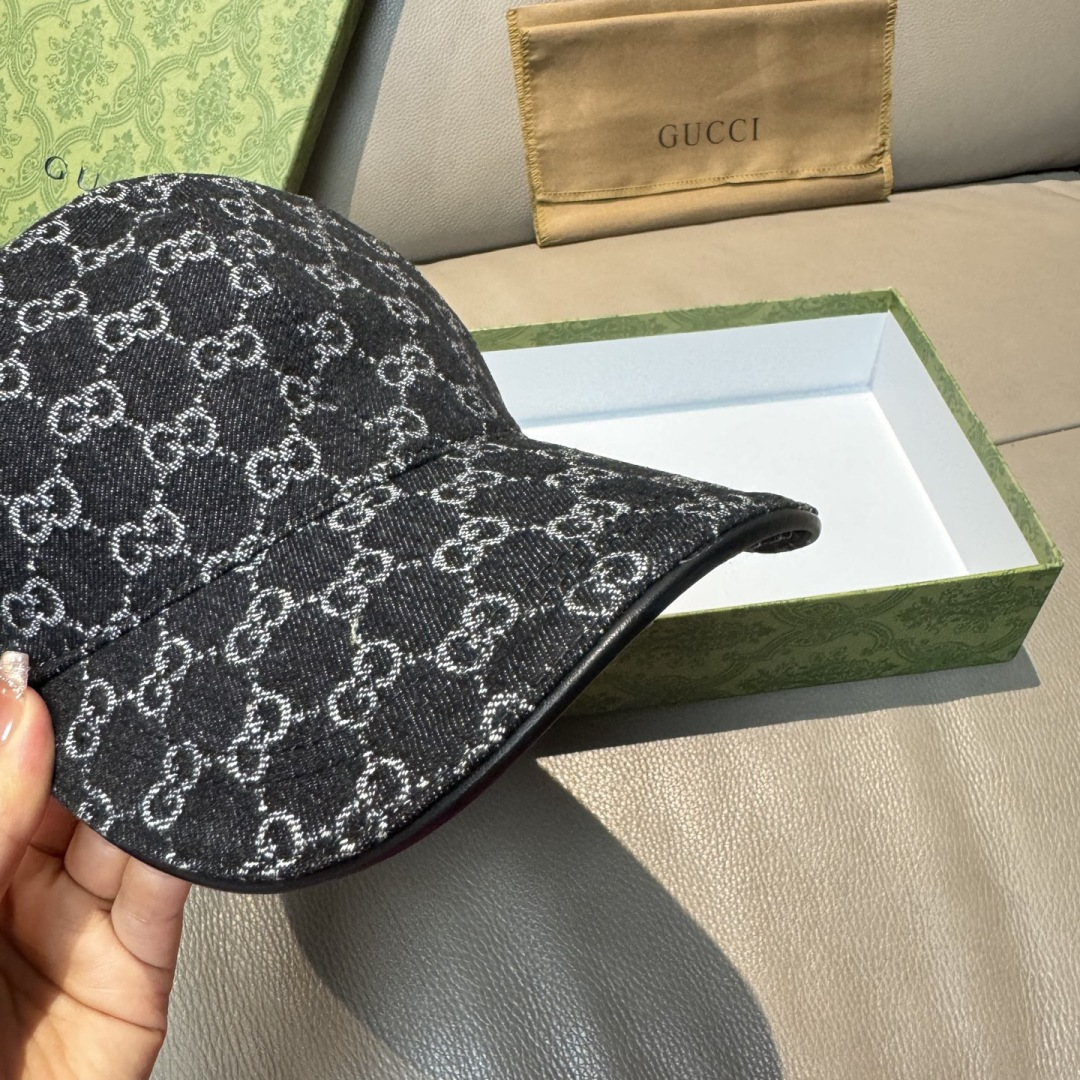 配盒子布袋，Gucci(古奇)经典原单棒球帽，双G牛仔提花，复古设计，专柜1:1开模订制！原版牛仔布料+