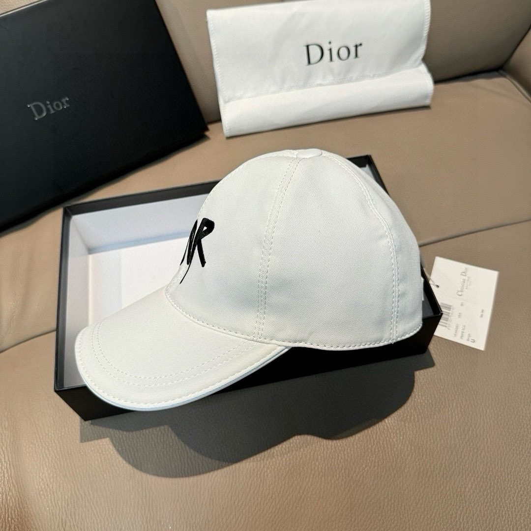 配盒子布袋，Dior(迪奥)新款原单棒球帽， Dior刺绣，网红明星同款，1:1开模订制，纯棉布料+头层